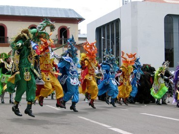 Danza de la Diablada en la Plaza de Armas de Puno. Foto: Los Andes