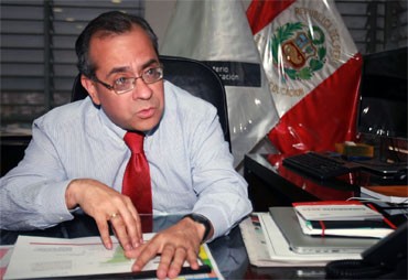 Jaime Saavedra Chanduví, ministro de Educación