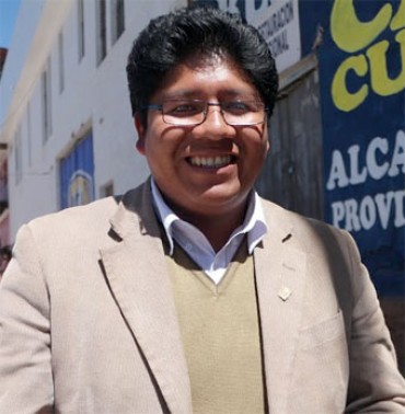 Carlos Curmilluni, candidato a la alcaldía de Puno
