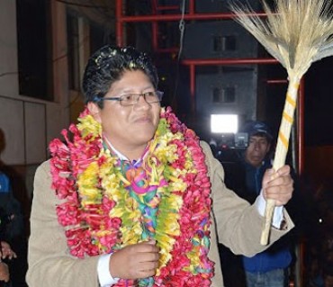 Carlos Curmilluni, candidato a la alcaldía de Puno