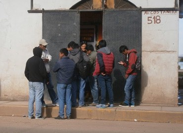 Locales clandestinos operan en avenida Costanera y Floral de Puno