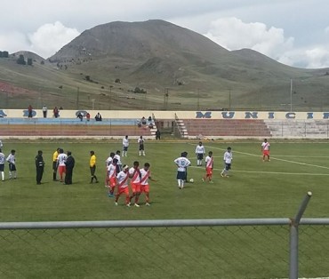 La Copa Verano más reñida en Huacullani