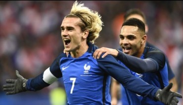 Francia derrota sin problemas  a Irlanda en partido amistoso