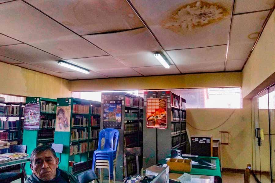 Biblioteca Municipal de San Román funciona en precarias condiciones - Los Andes Perú