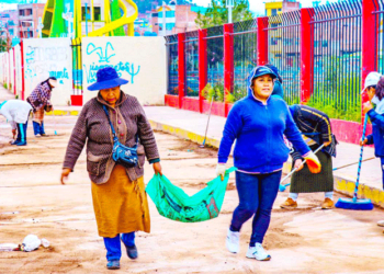Vecinos participan activamente de las actividades de limpieza