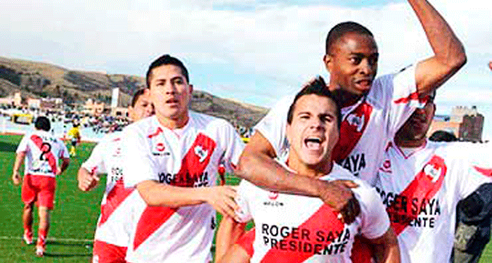 Mejor jugador es  elegido el 2013 cuando viste la camiseta de Alfonso Ugarte en la Segunda División (Foto: Archivo los Andes)