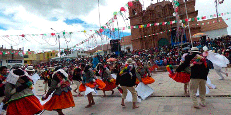 Puno celebra declaratoria de Patrimonio de la Nación a la danza Unucajas de Azángaro. Foto: elaltiplano.com