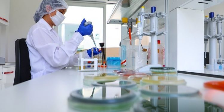 Concytec lanza concurso para promover el fortalecimiento y modernización de laboratorios regionales