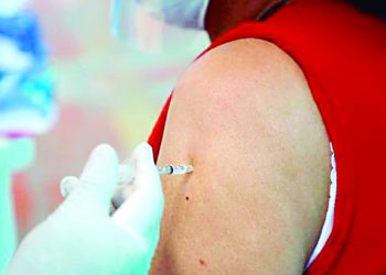 En Arequipa vacunaron contra la Covid a 23 personas que no trabajan en sector Salud