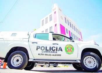 Gobierno Regional Arequipa en problemas por entrega de patrulleros a comisarías