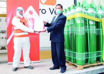 Cerro Verde dona 100 cilindros de oxígeno a dos hospitales para atención por Covid