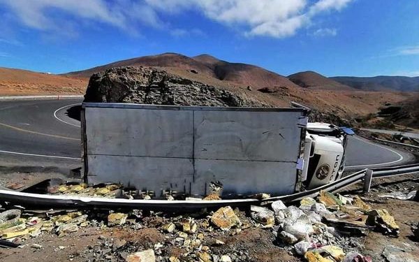 Arequipa: hallan marihuana en camión se despistó en quebrada de la Vaca