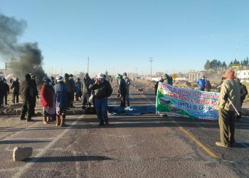 Pobladores de la Cuenca Coata bloquearon vías en el primer día de protesta contra la contaminación