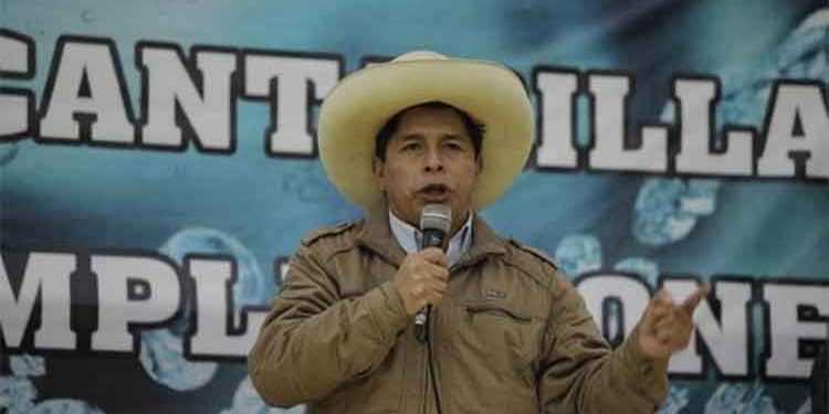 Pedro Castillo dice que pedirá al Congreso que agende la Asamblea Constituyente