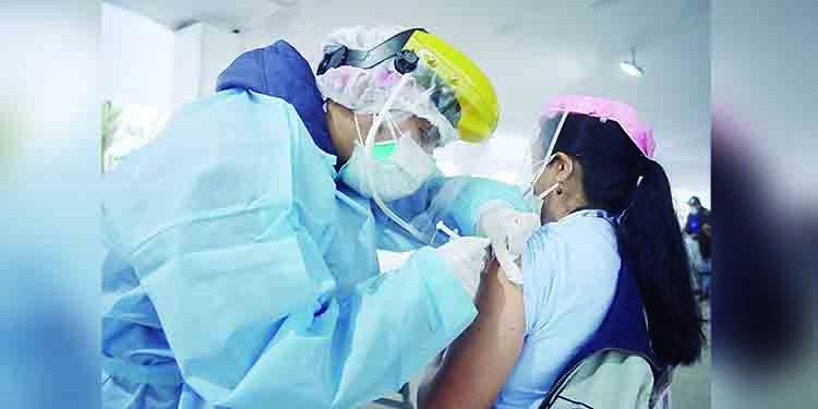Suspenden vacunación para ciudadanos de 18 a 49 años en 5 provincias de Arequipa