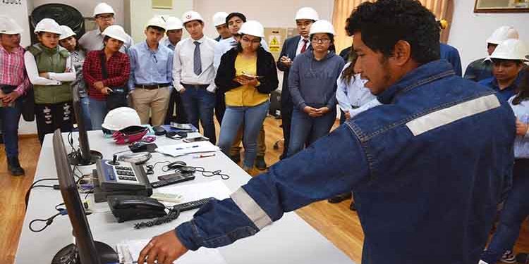 Universidad Nacional de Juliaca logra crear 3 nuevas carreras y ampliar licenciamiento