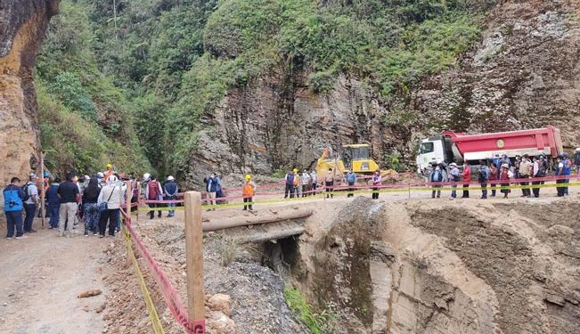 Inician construcción del puente Cahuanaco después de tres meses de la colocar la primera piedra