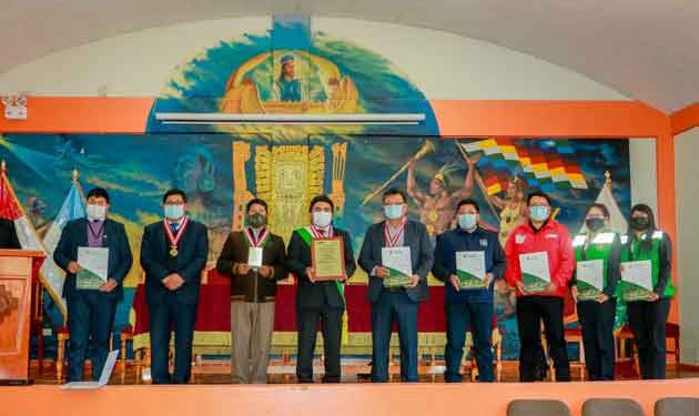 Acoreños recibieron premio nacional “sello municipal” otorgado por el Midis