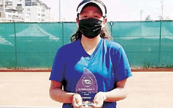 Arequipeña Yleimi Muelle es campeona en el 2do Torneo Nacional G1 de 14 años en Lima