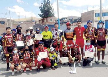 La Liga de Ciclismo de Hunter obtiene 15 medallas en la I Gran Clásica en Juliaca