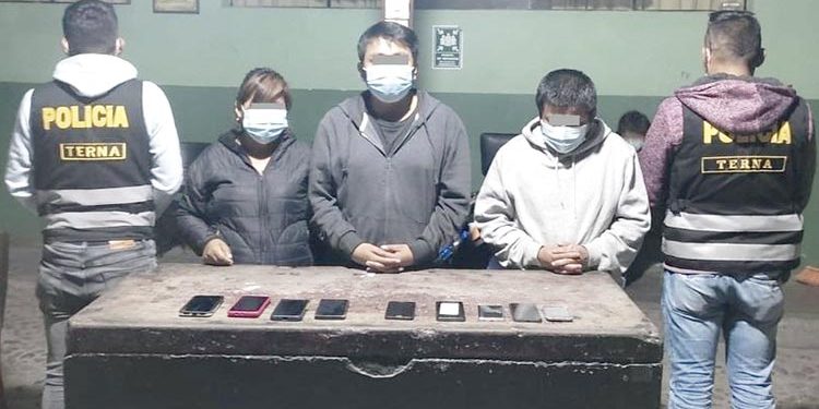 Policía detiene a 4 personas por vender celulares robados en galería Nuevo Mundo