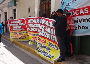 Protestan por despido de 17 trabajadores del área covid del hospital MNB